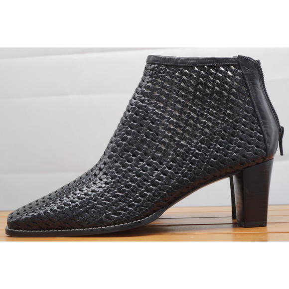 STUART WEITZMAN Women Black Woven Leather Ankle Boots Size US 7.5 B - Picture 3 of 9